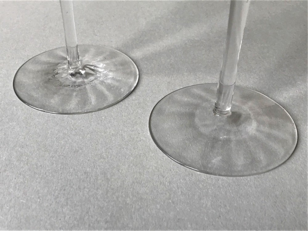 A stunning pair of fine quality champagne flutes View IV