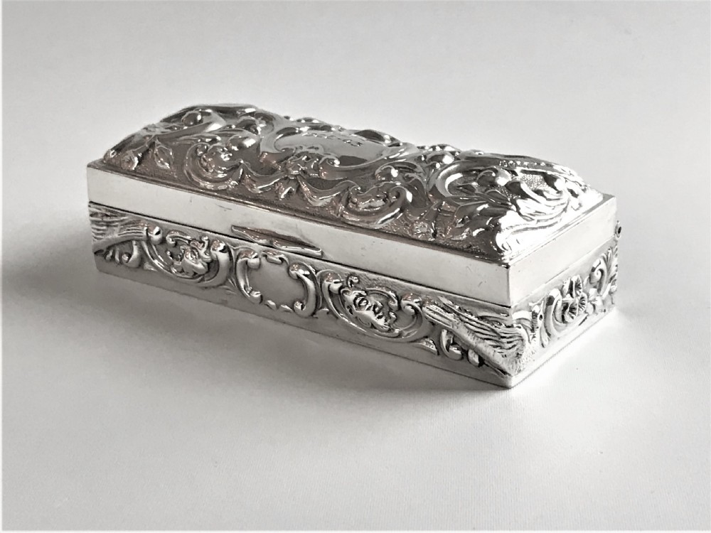 A superb William Comyns silver ring box View III