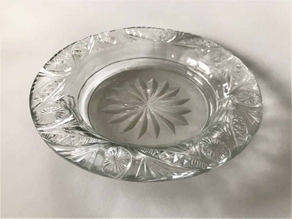 A superb Georgian cut glass wine bottle/decanter coaster View IV