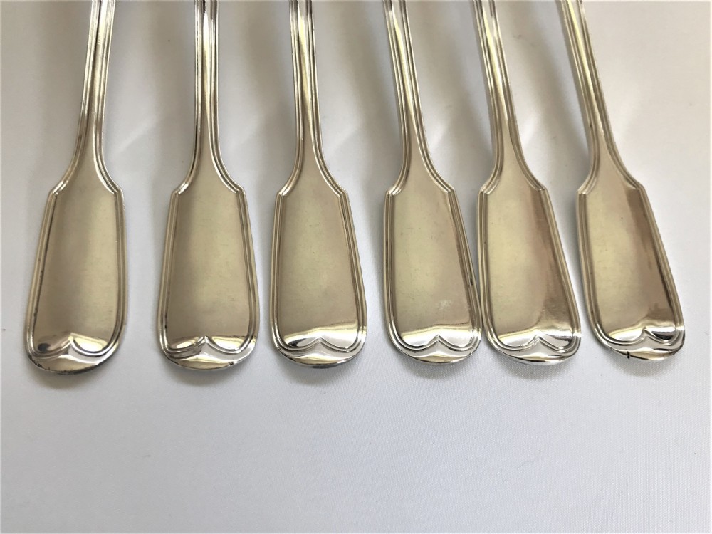 A substantial set of 6 Victorian silver fiddle & thread table forks View III