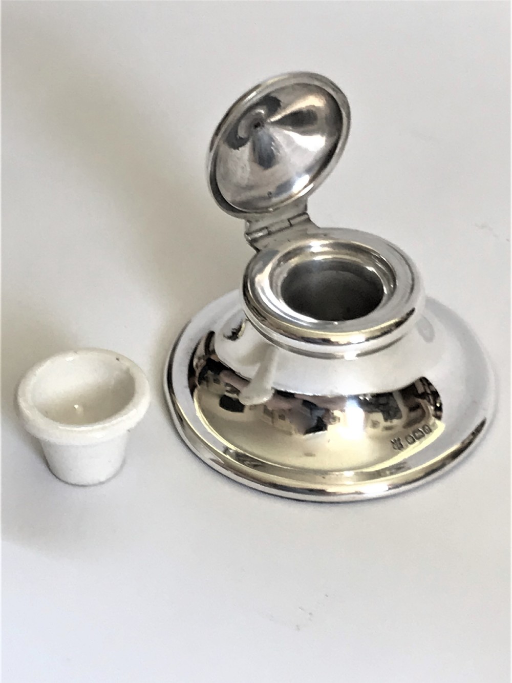 A stylish Edwardian silver inkwell View III