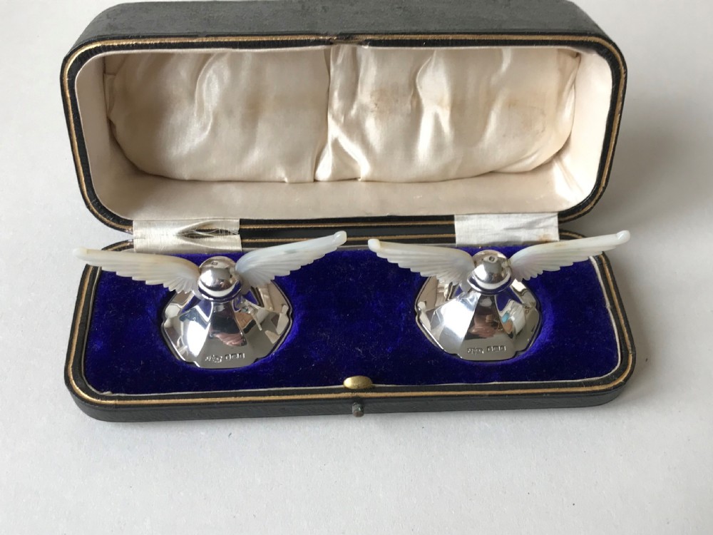 A Stunning Pair Of Edwardian Silver & Mother-of-pearl Knife/spoon Rests View II