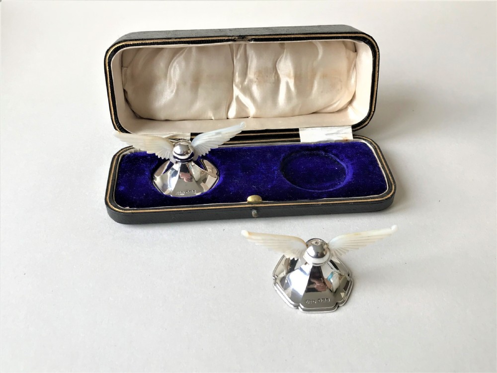 A Stunning Pair Of Edwardian Silver & Mother-of-pearl Knife/spoon Rests View IV