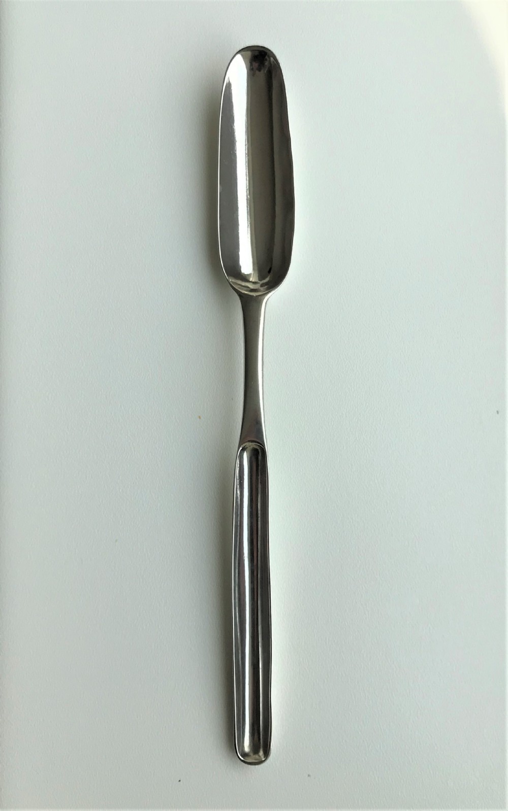 An 18th Century Irish silver marrow scoop