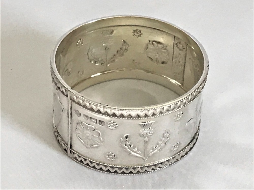 A United Kingdom motif silver napkin ring View III