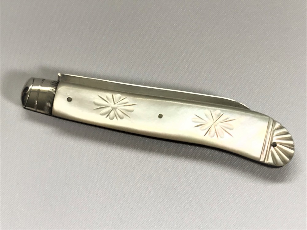 A gorgeous Edwardian silver & mother-of-pearl fruit knife View VII