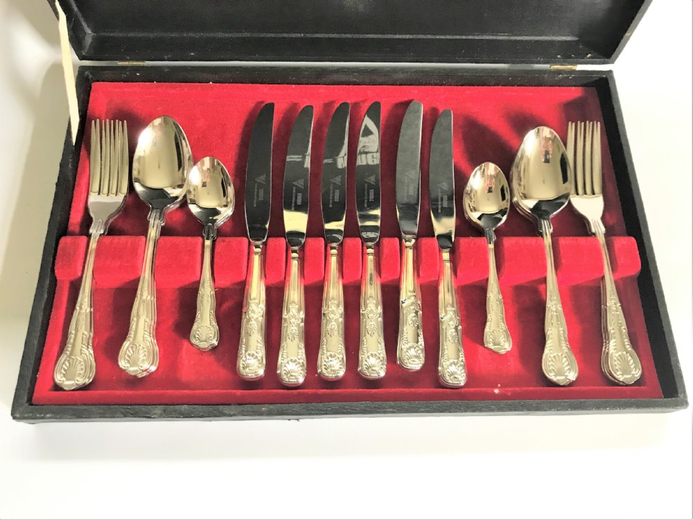 A Vintage canteen of silver plated flatware View IV