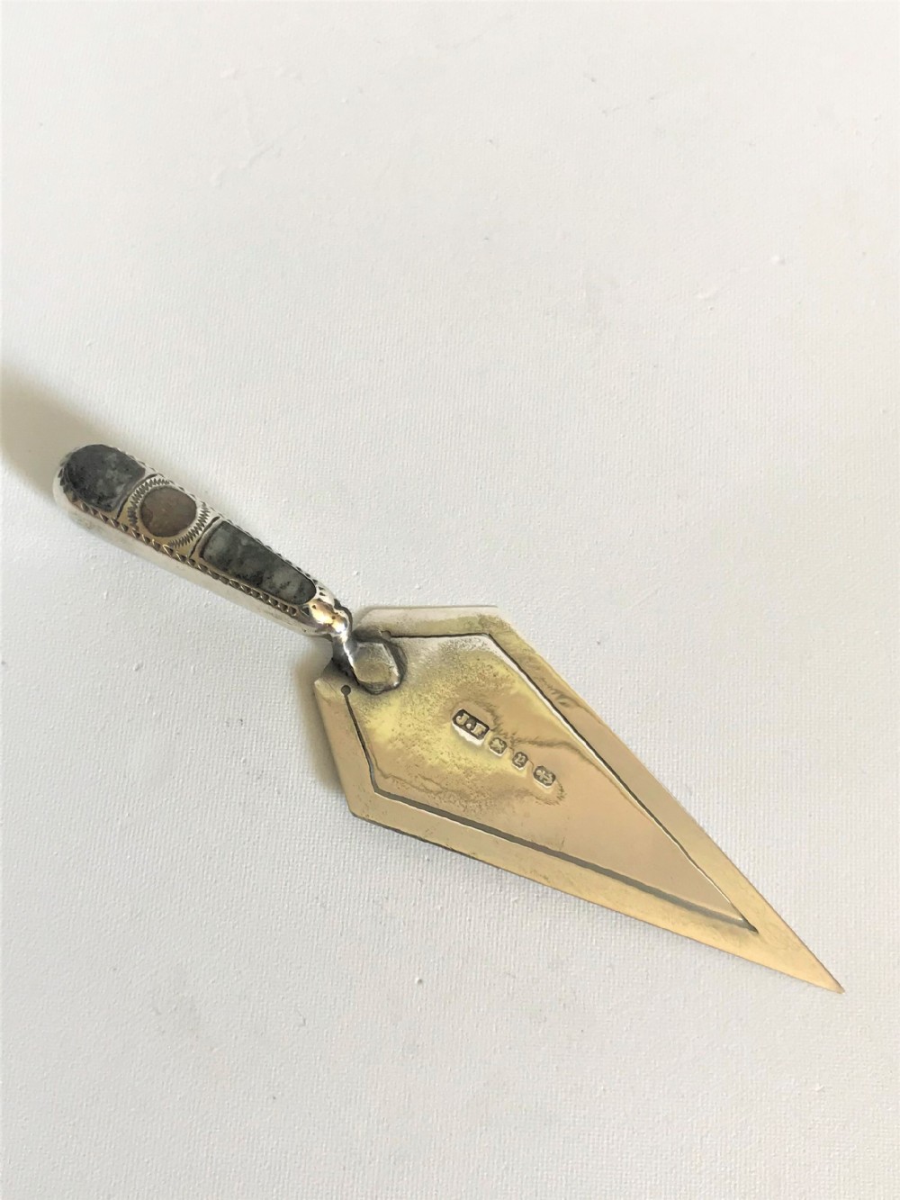 A superb Victorian Agate & Silver trowel bookmark