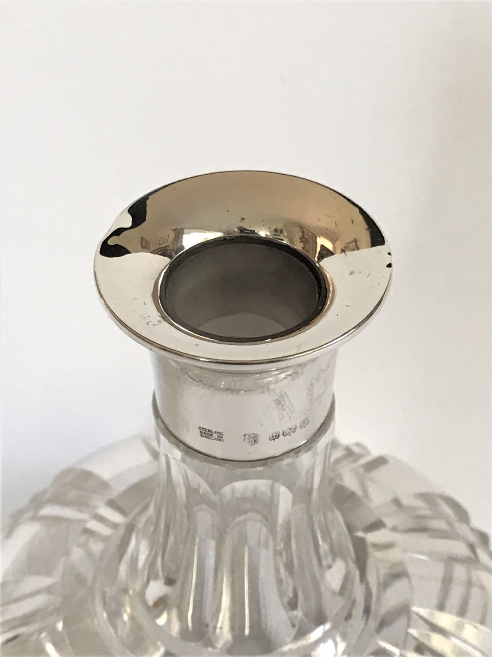 A handsome Art Deco silver mounted decanter View VIII