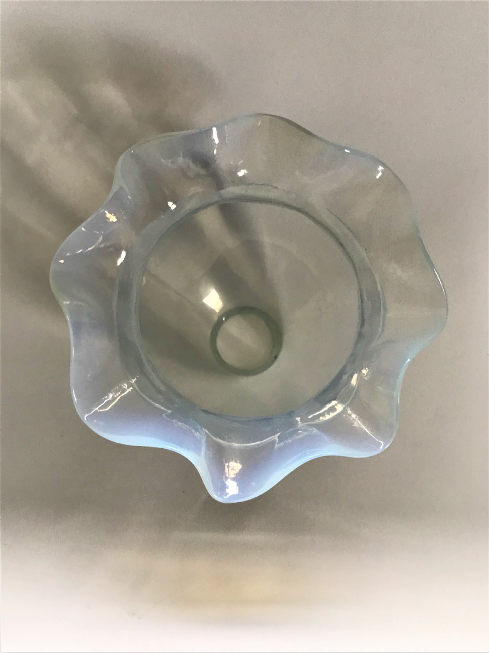 A lovely Victorian vaseline glass lamp shade View III