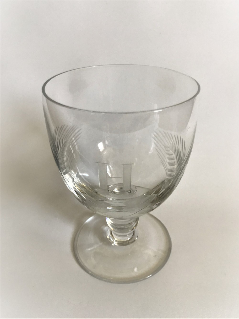 A vintage Brierley rummer etched 'H' View II