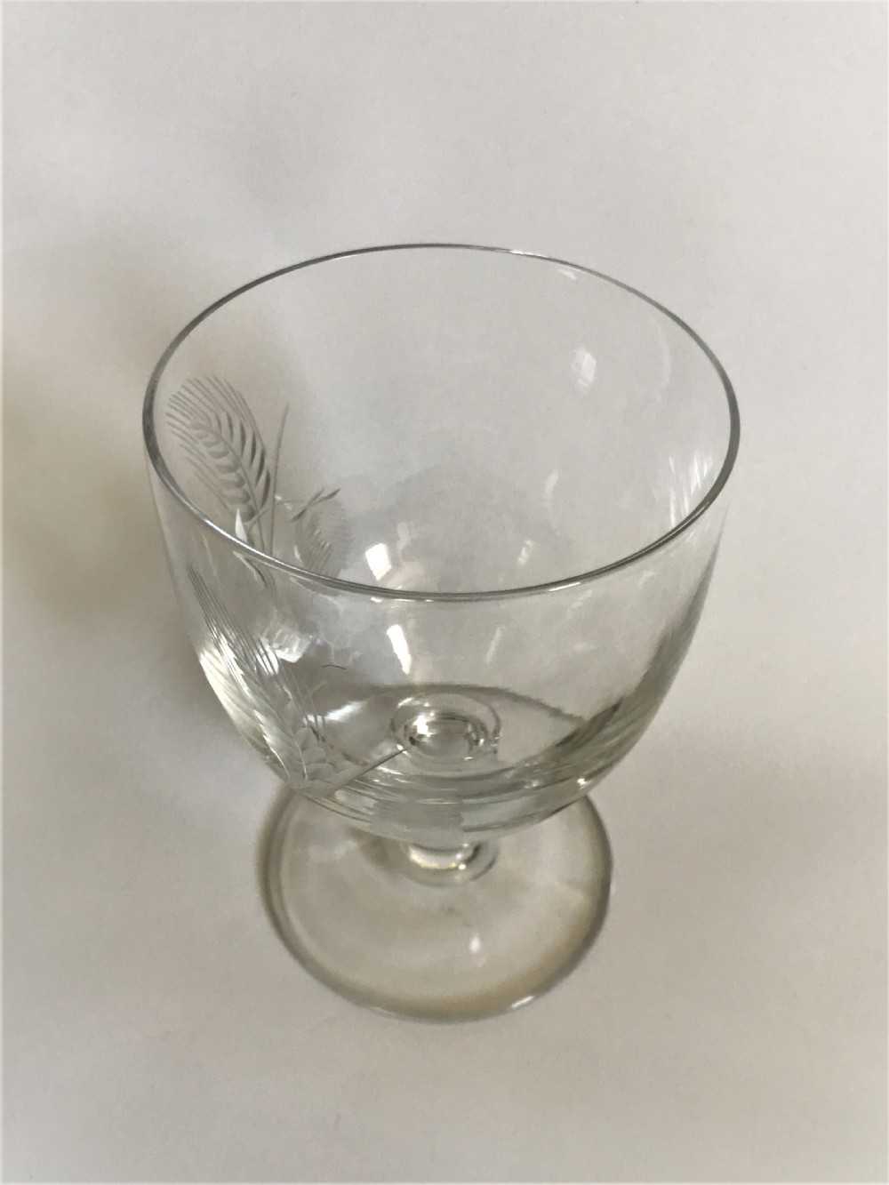 A vintage Brierley rummer etched 'H' View III