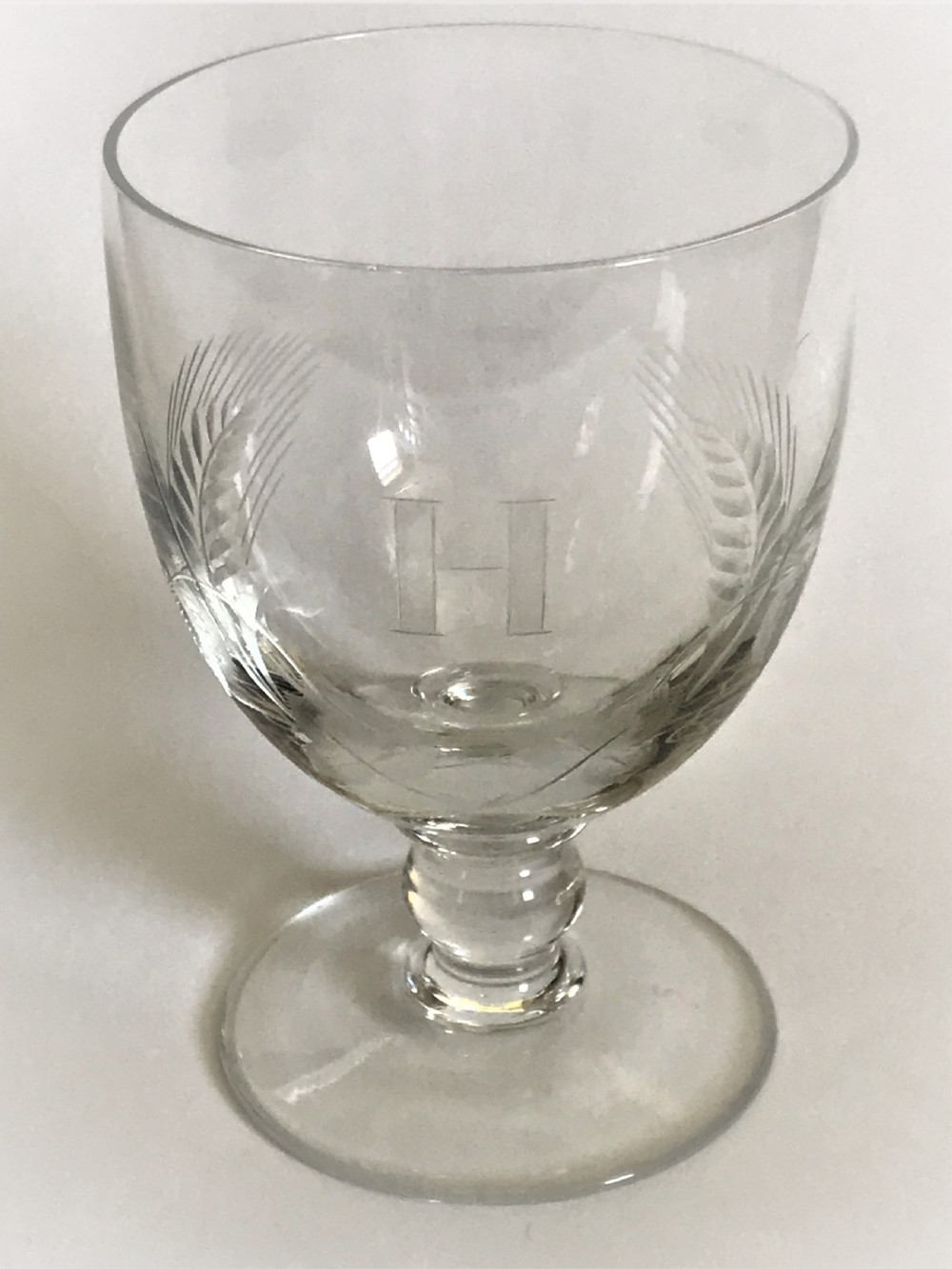 A vintage Brierley rummer etched 'H' View V