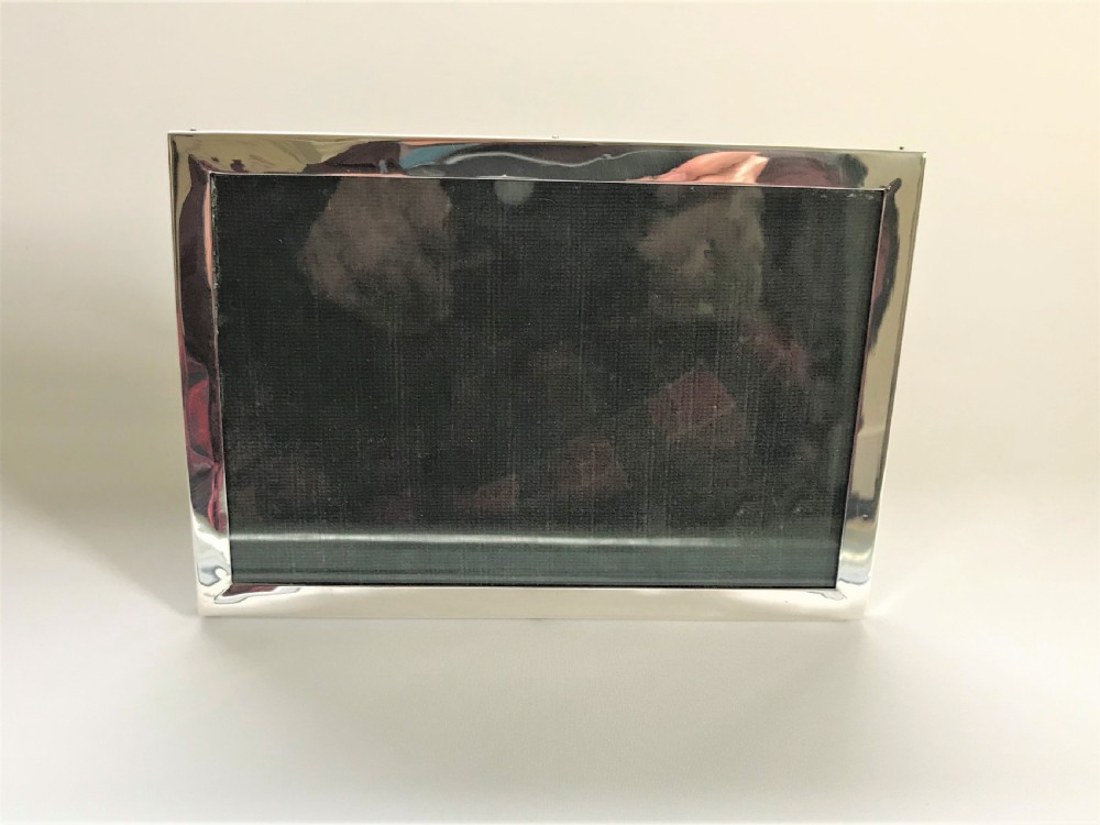 A handsome George V silver photo frame View V