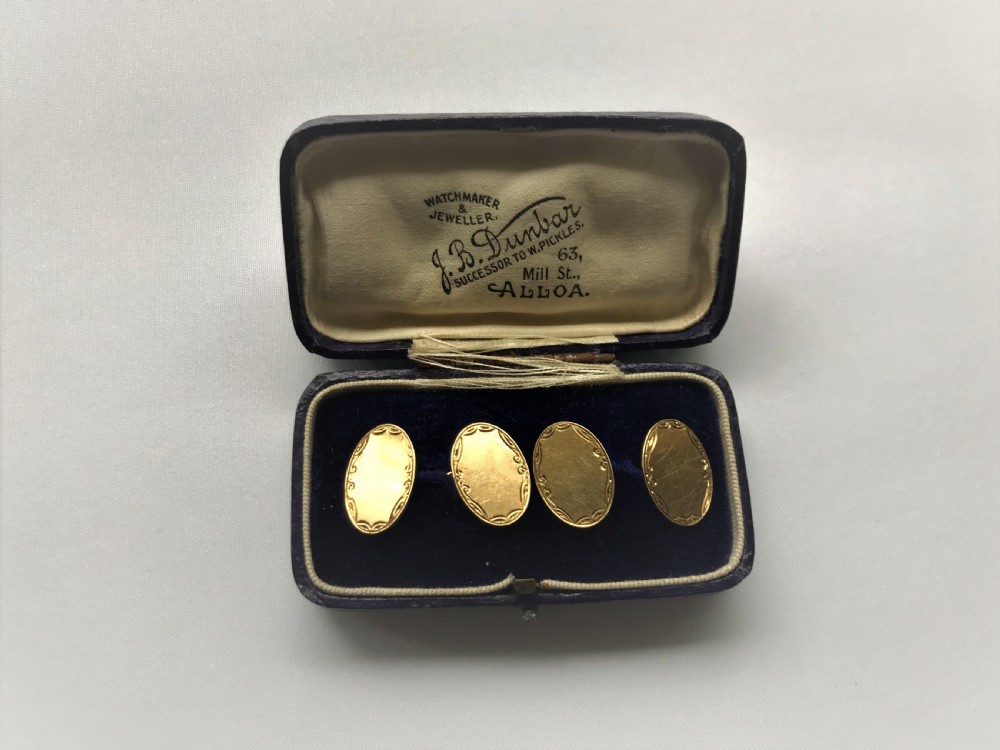 A boxed pair of vintage Chester 9ct. gold cufflinks View II