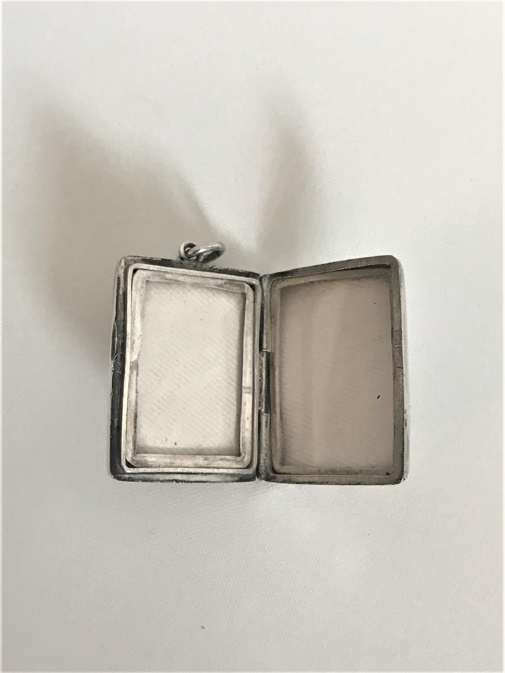 A rare Masonic miniature travelling photo frame
