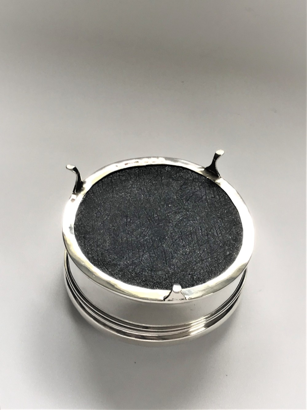 A stylish silver trinket/cuff links box View III