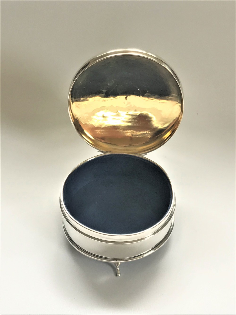 A stylish silver trinket/cuff links box View V