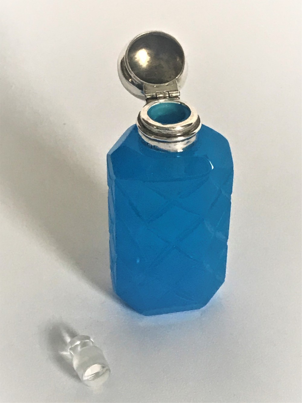 An unusual Edwardian silver mounted opaline scent bottle View V