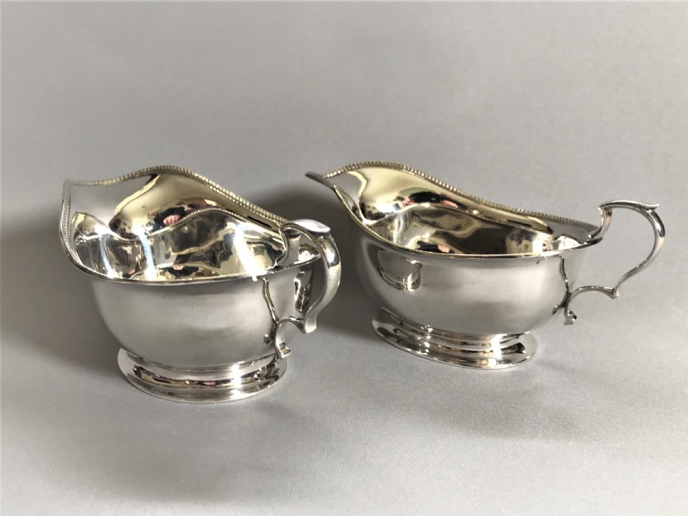 A stylish pair of Art Deco silver gravy boats View II