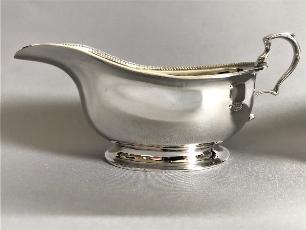 A stylish pair of Art Deco silver gravy boats View VI