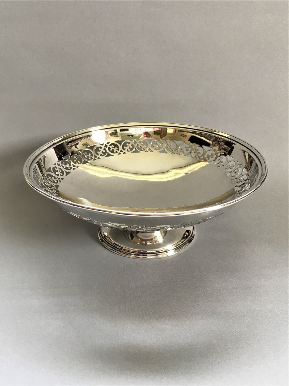 A gorgeous Chester silver pierced fruit bowl