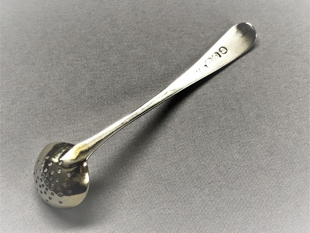 A small Georgian spice sifting ladle View IV