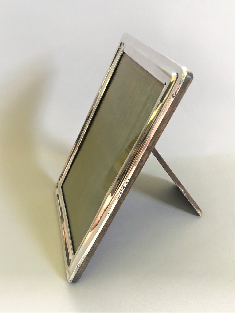A handsome George V silver photo frame View II