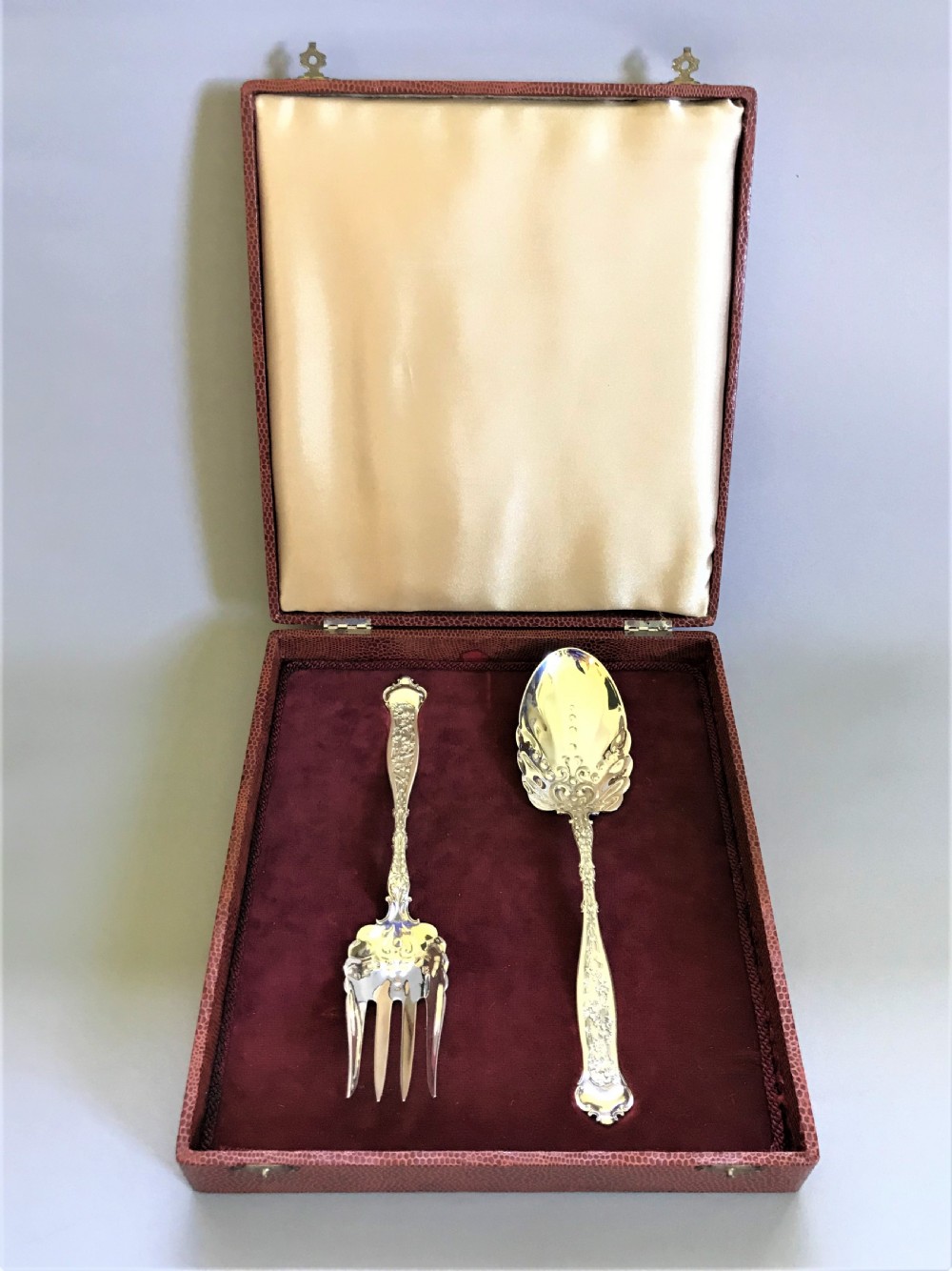A fabulous pair of boxed Sterling silver dessert servers