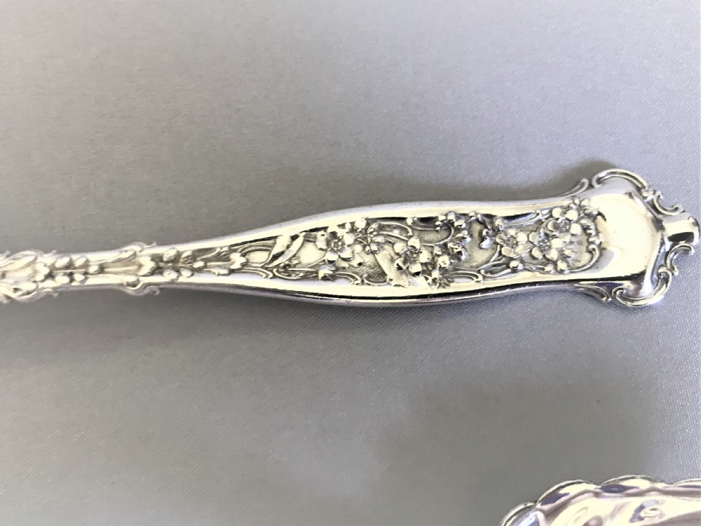 A fabulous pair of boxed Sterling silver dessert servers View VIII