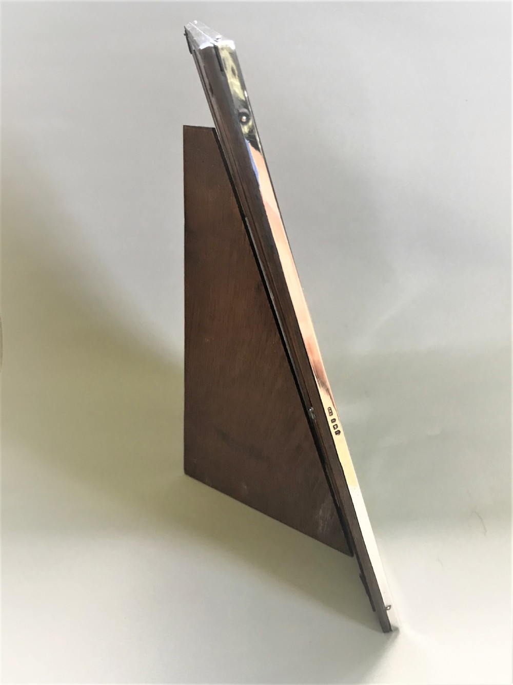 A large silver landscape/portrait photo frame View II