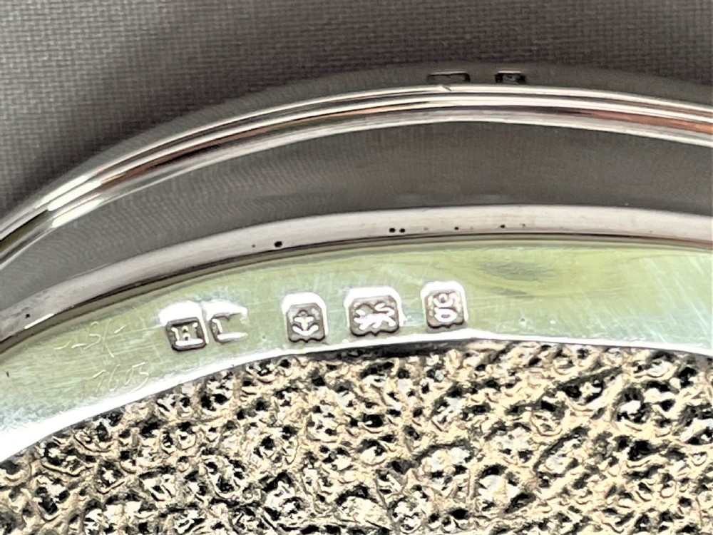 An elegant Edwardian silver trinket box View V