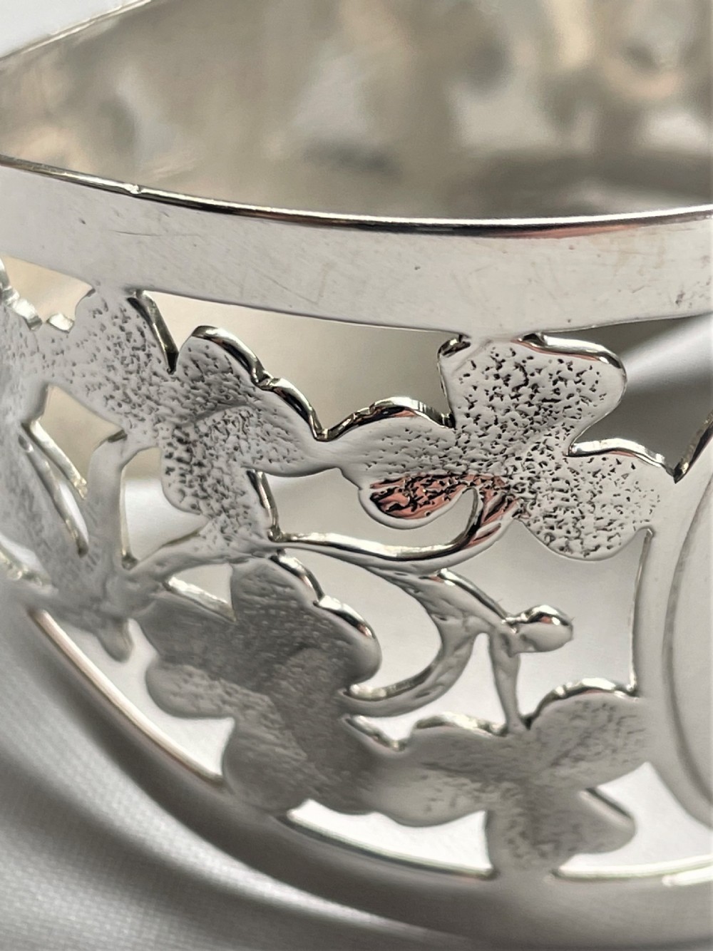 A superior pair of Scottish/Irish themed silver napkin rings View IV