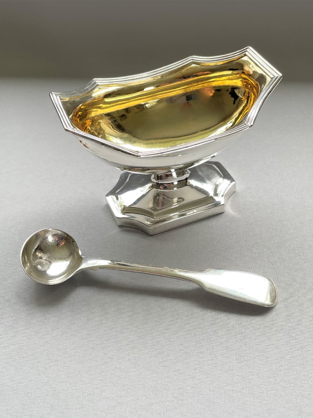 A superb Georgian silver condiment tub & spoon View II