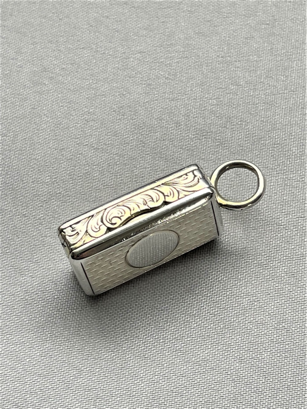 An extremely rare early Victorian miniature silver vesta View III