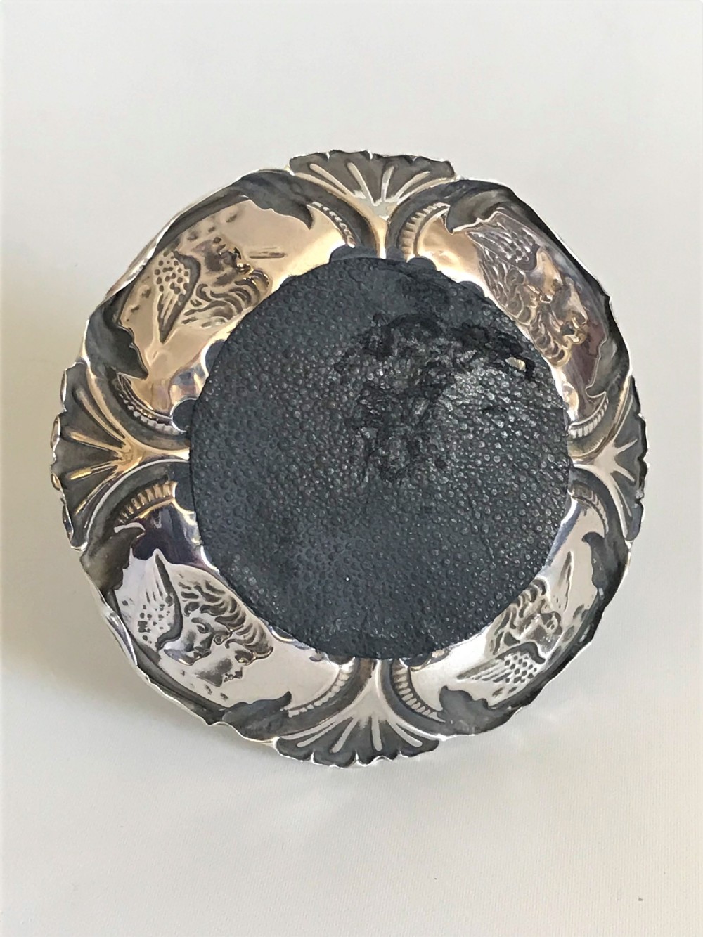 A lovely Edwardian Reynolds Angels Silver Ring Tree View VI
