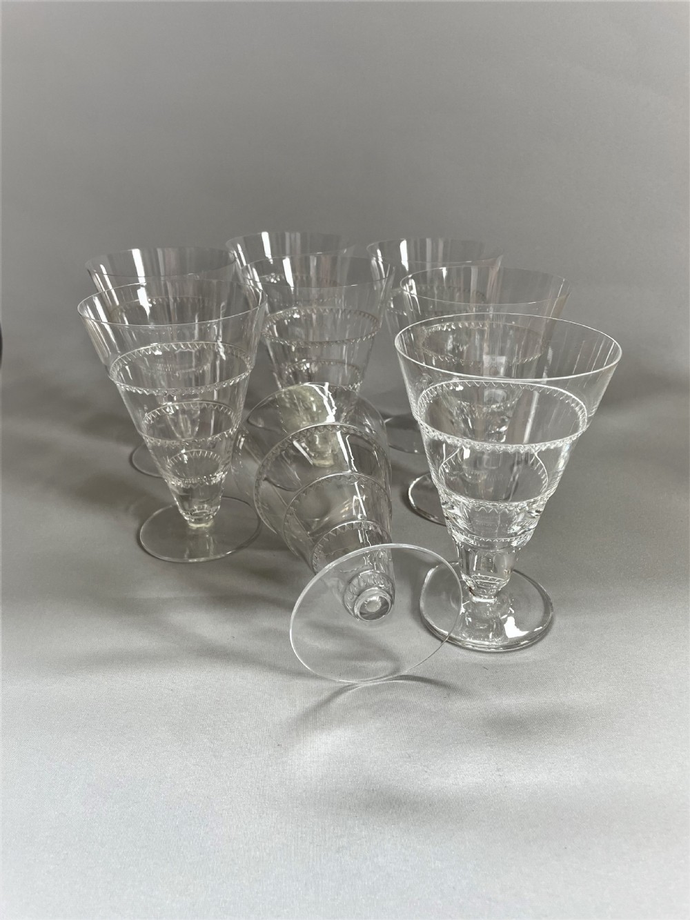 An outstanding set of 8 Lalique 'Vouvray' Pattern glasses View V