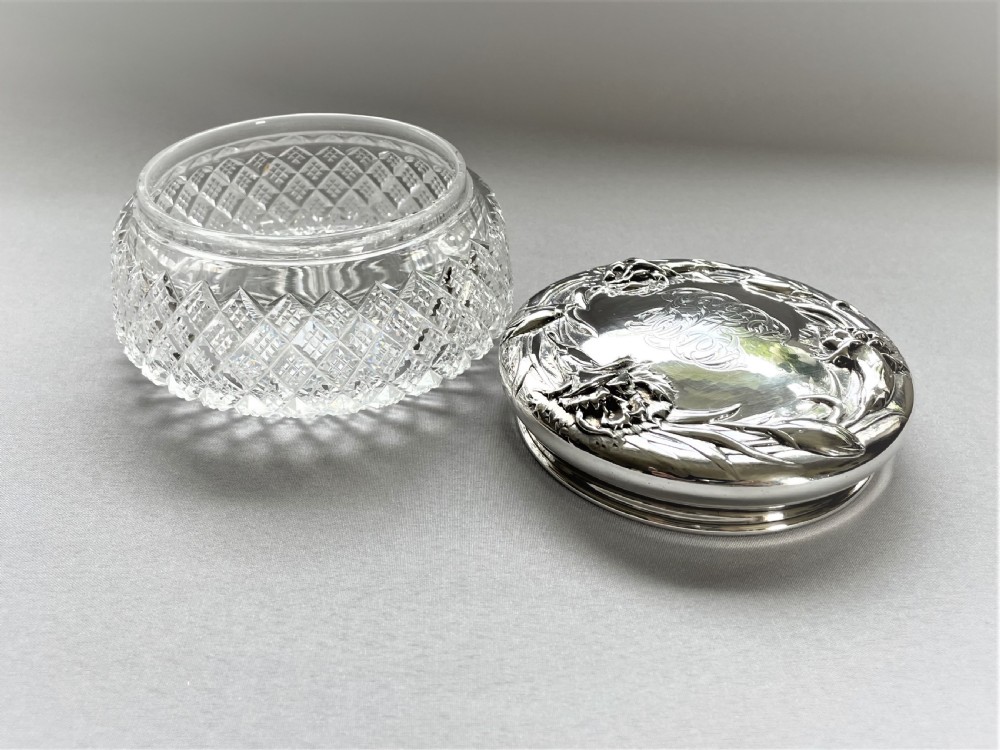 A stunning Sterling silver lidded powder bowl View III