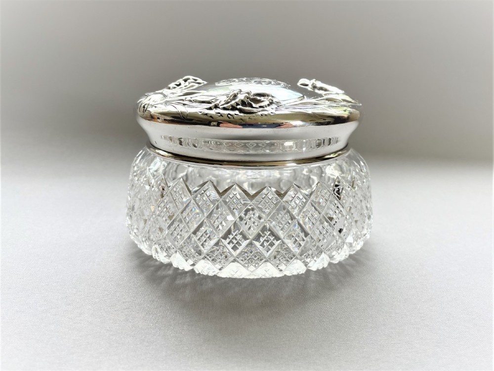 A stunning Sterling silver lidded powder bowl View V