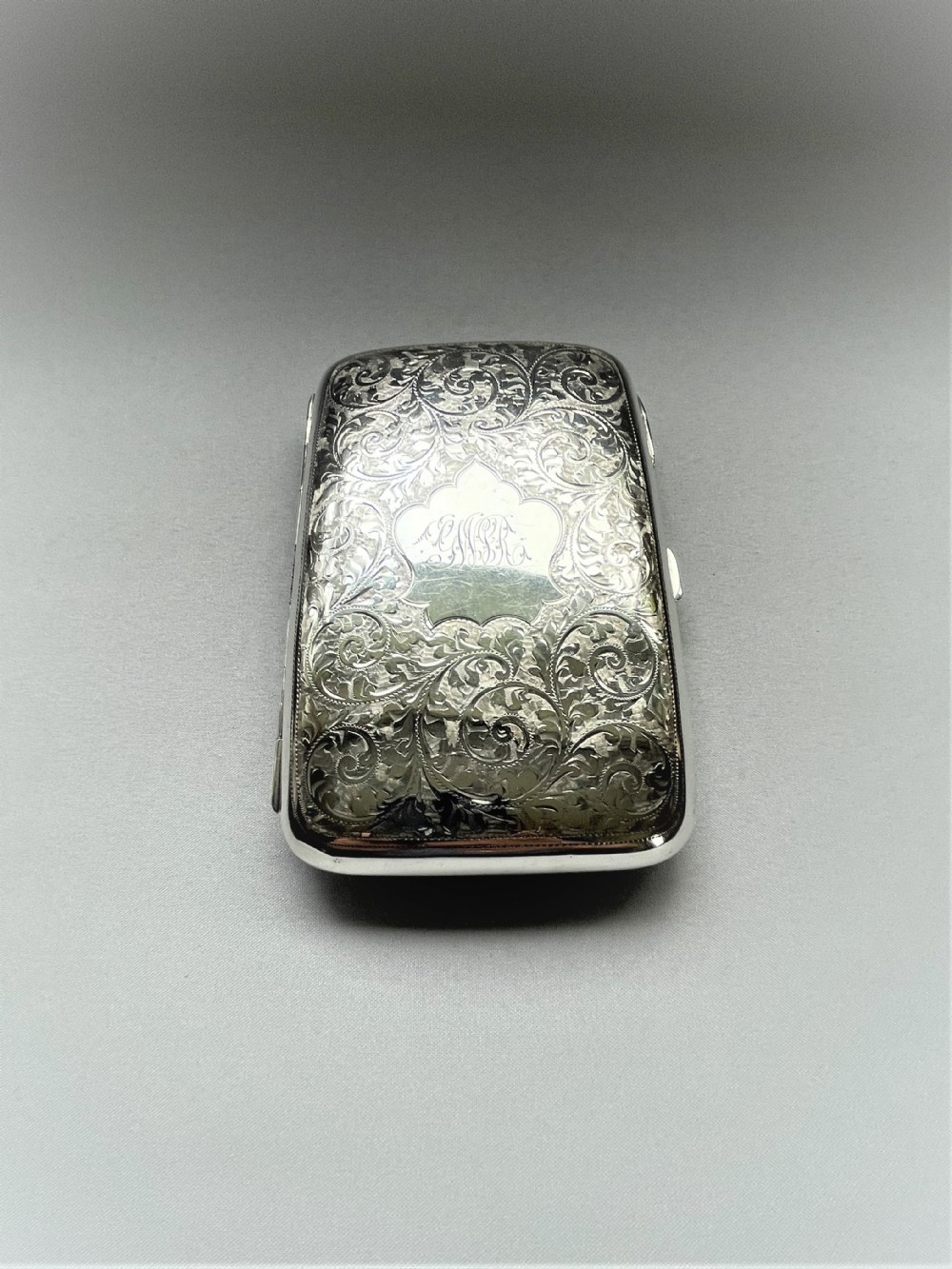 A handsome Edwardian large silver cigar case