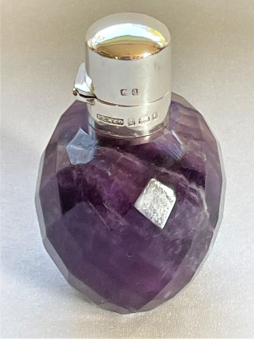 An extremely rare Victorian silver & Bluejohn scent bottle View IV