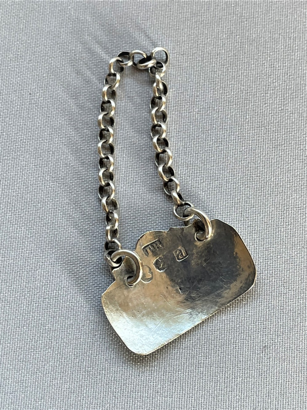 A rare Georgian silver 'Ketchup' label View V