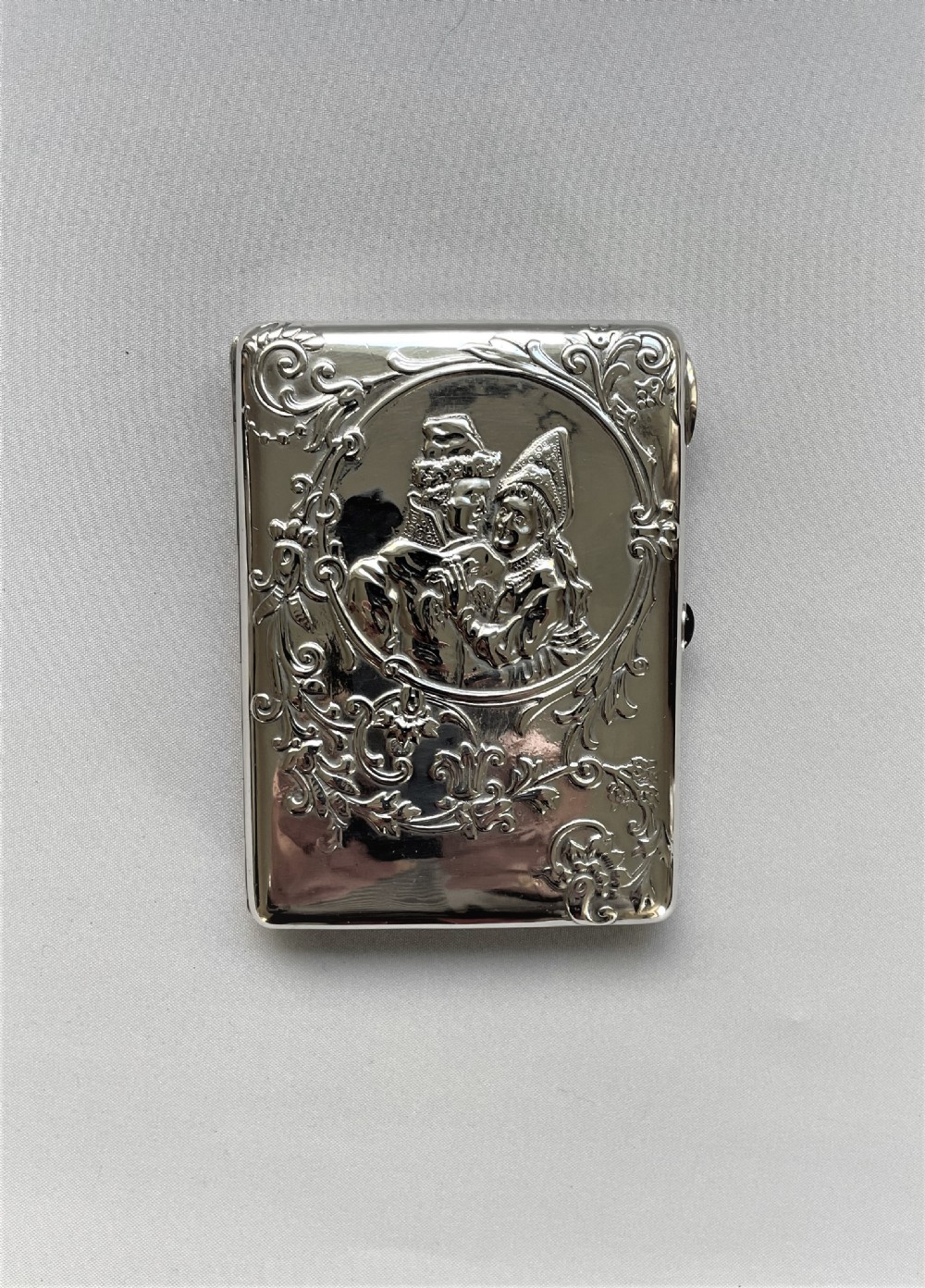 An outstanding Imperial Russian silver gilt cigarette case View IV