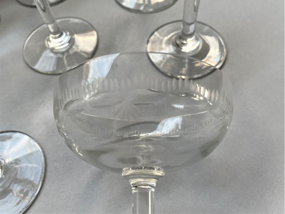 A good set of 8 Edwardian etched champagne bowls View VI
