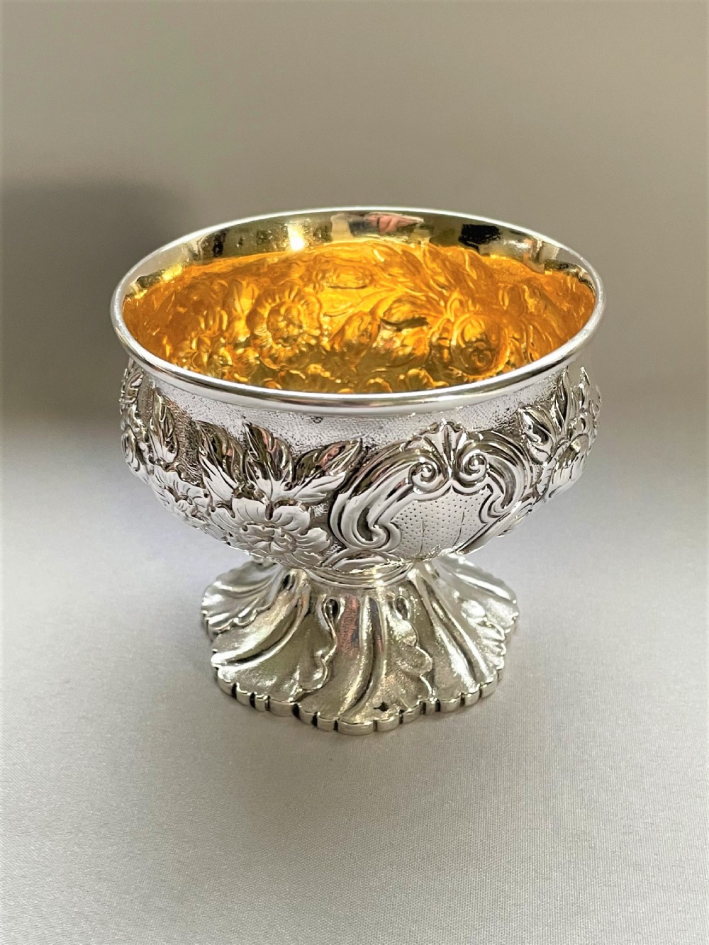 A superb Georgian silver gilt bowl