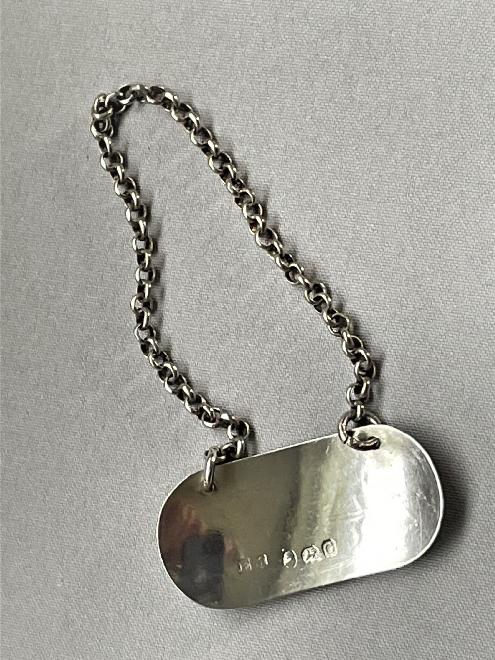 An extremely rare Georgian silver 'Frontiniac' label View III