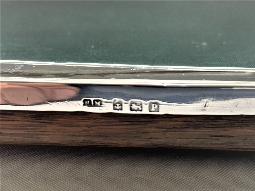 A large and stylish landscape/portrait silver photo frame View VI