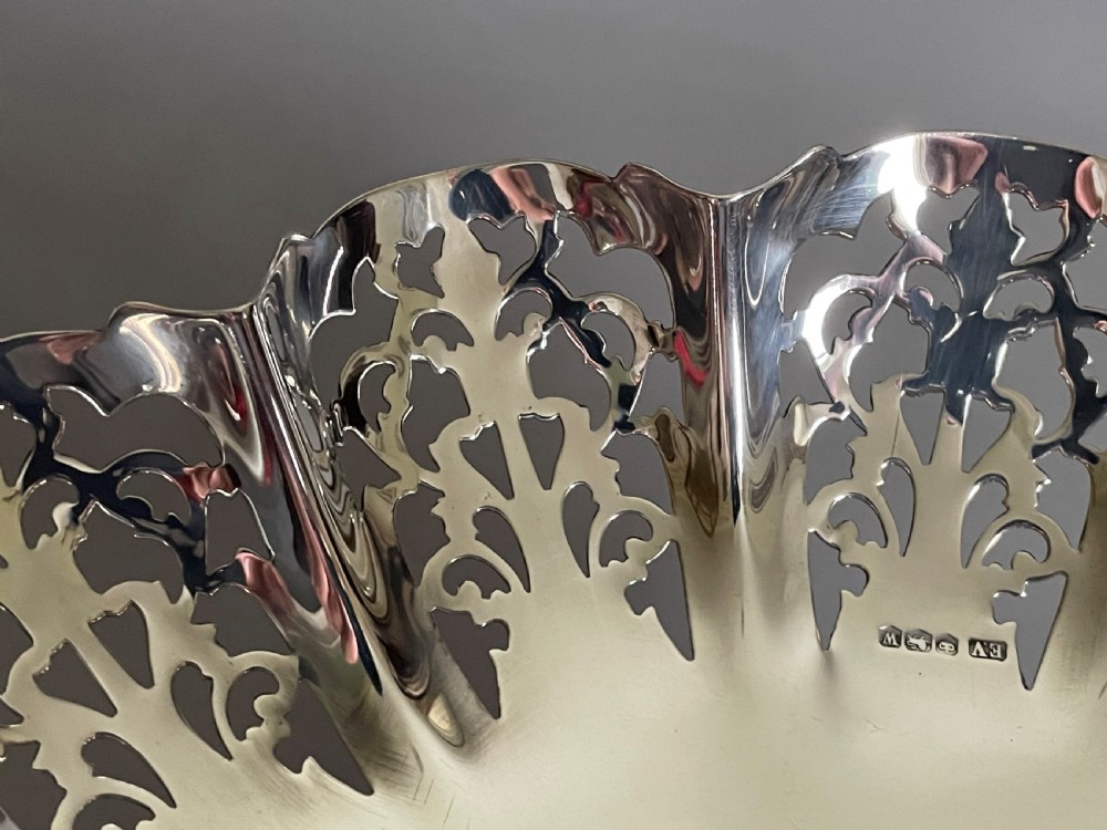 An impressive pierced Edward Viner silver fruit bowl View VII
