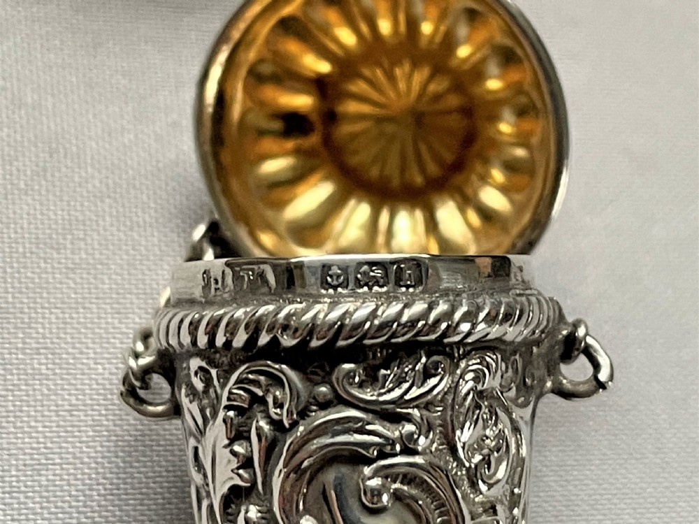 A gorgeous Edwardian silver thimble & chatelaine case View II