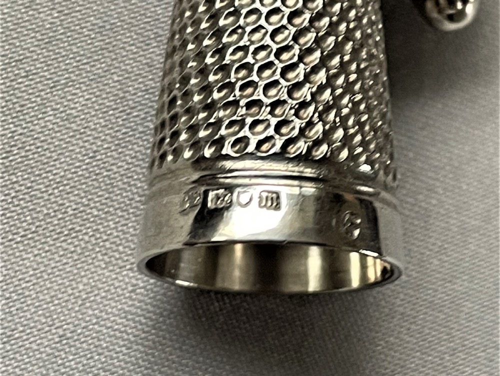 A gorgeous Edwardian silver thimble & chatelaine case View IV